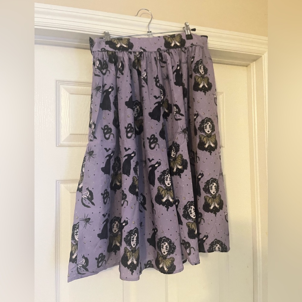 BNWT swing style skirt The Oblong Box Shop